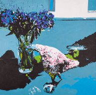 Huhn mit Hortensie in Blau